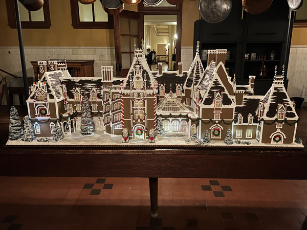 Gingerbread replica of Biltmore House