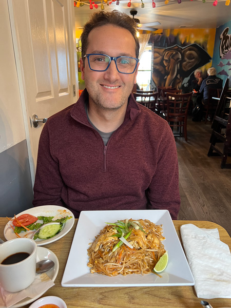 Tom with Pad Thai