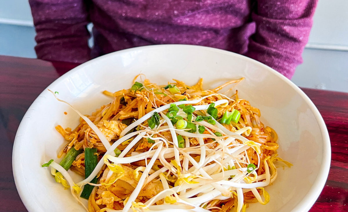 Bee Thai Kitchen pad thai